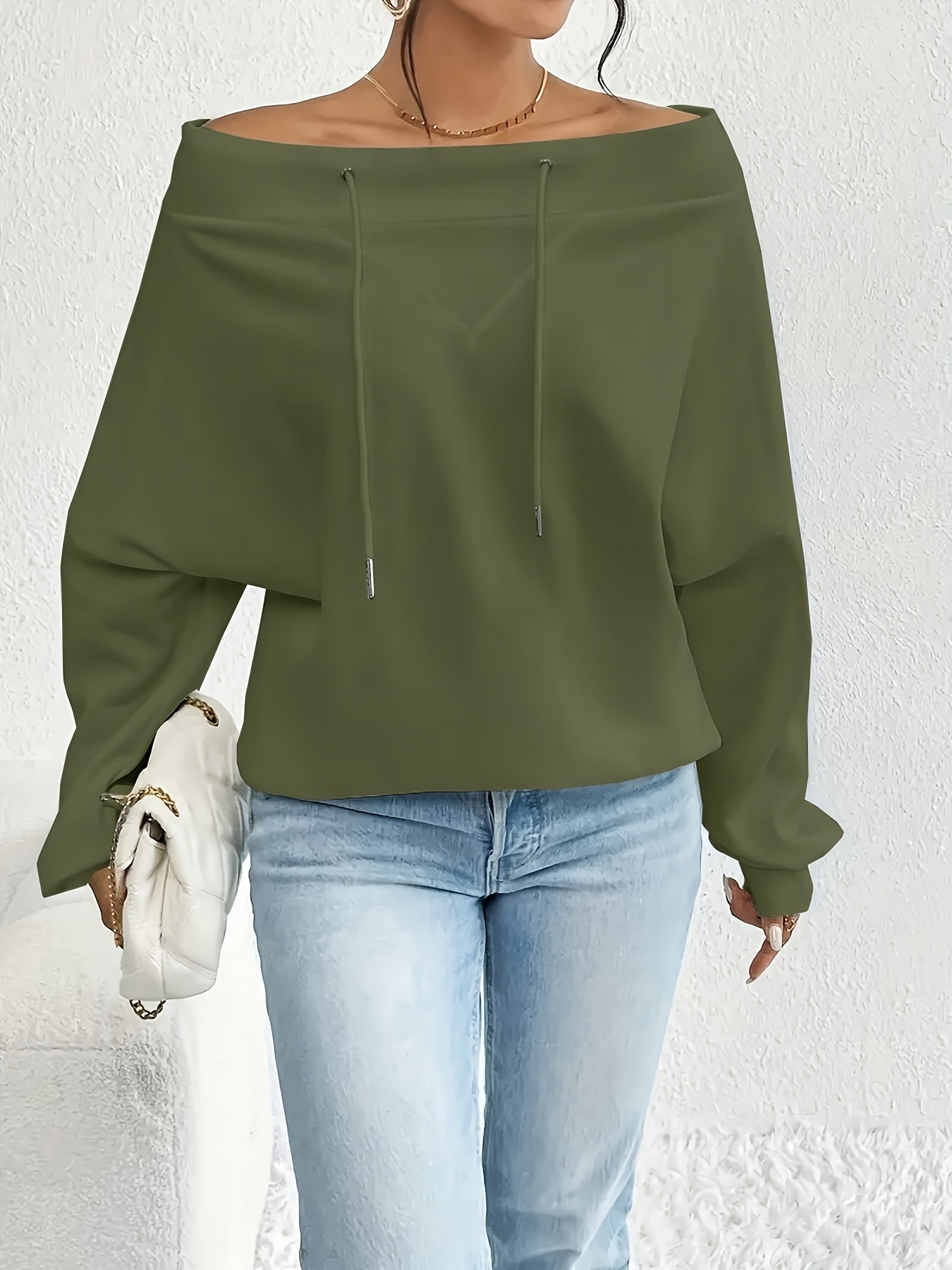 Oversize дамски пуловер с открити рамене – свободен суичърт за пролет и есен - Image 6