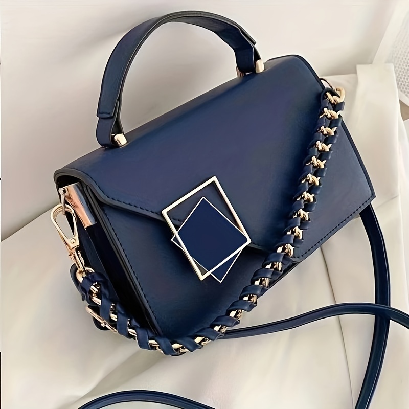 Стилни дамски чанти – избор от тоут, crossbody и малки чанти - Image 9