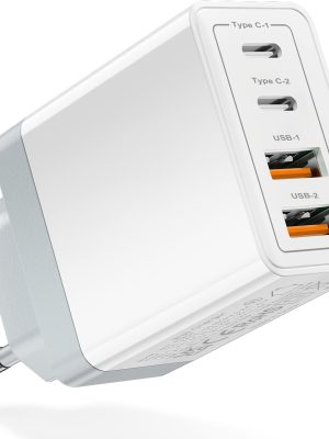 Универсален 4‑портов заряден адаптер – USB A+C, компактен дизайн, подходящ за телефони и таблети