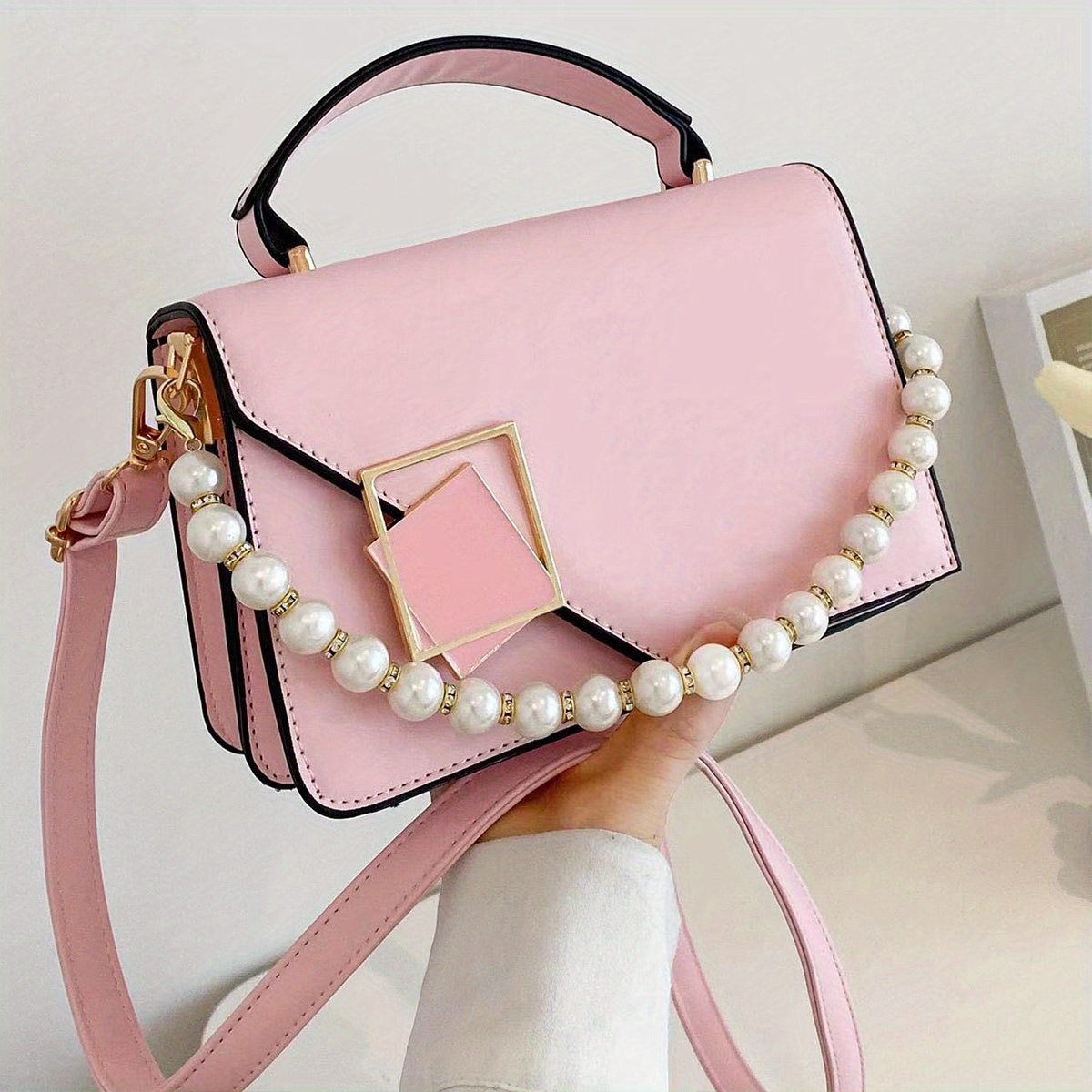 Стилни дамски чанти – избор от тоут, crossbody и малки чанти - Image 16