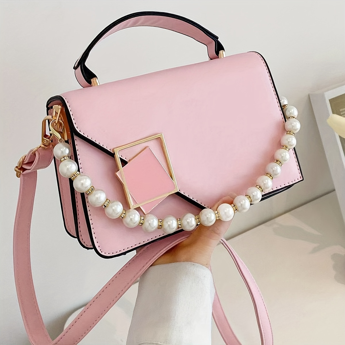 Стилни дамски чанти – избор от тоут, crossbody и малки чанти - Image 15