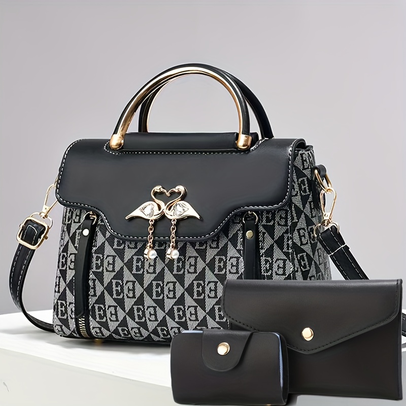 Комплект дамски чанти 3 части – раменна, ръчна и crossbody чанта - Image 4