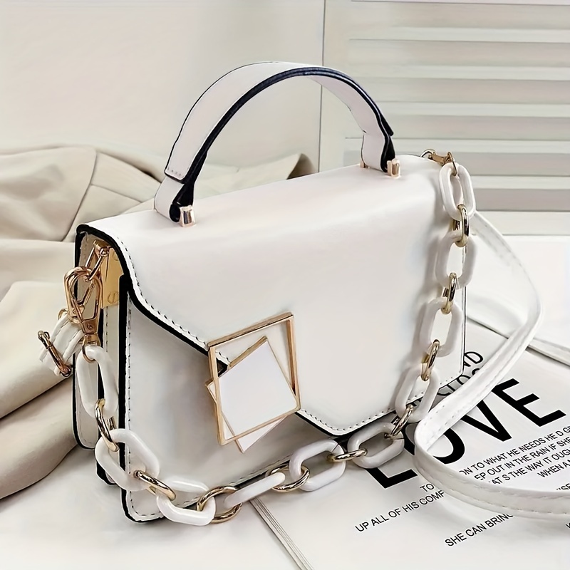 Стилни дамски чанти – избор от тоут, crossbody и малки чанти - Image 11