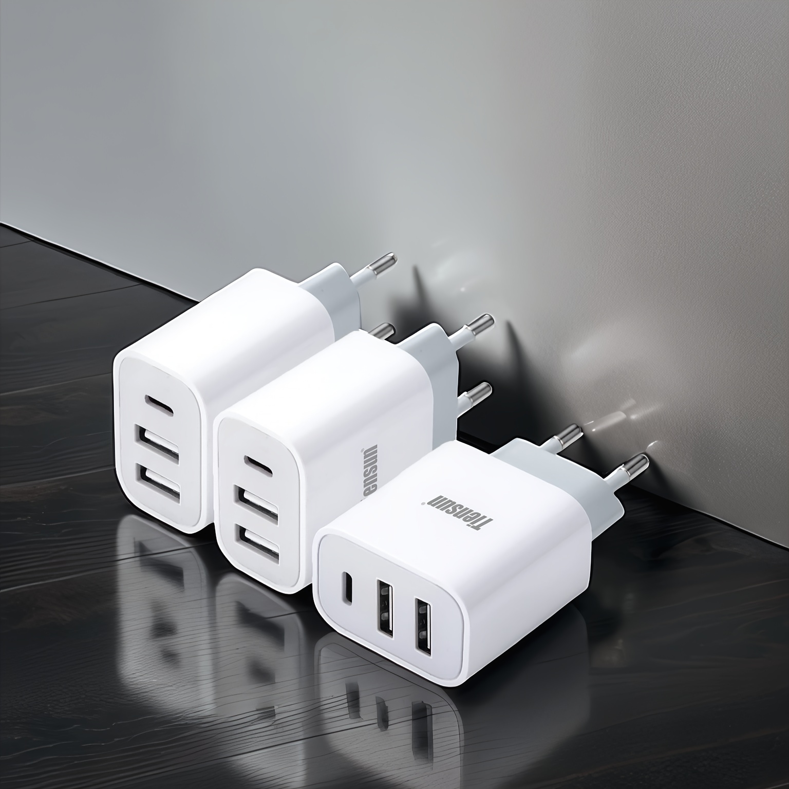 Компактно бързо зарядно TIENSUN – 3‑портов USB A+C адаптер, универсално 220–240V - Image 7