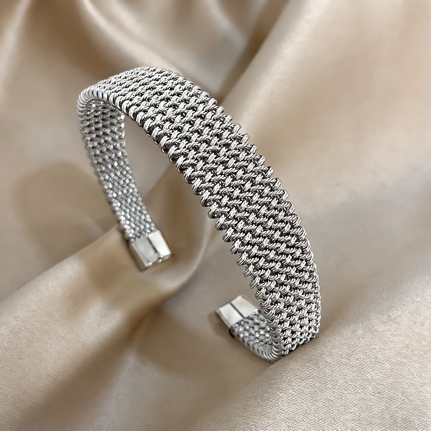 Дамска гривна от неръждаема стомана – 18K позлатена тъкана гривна HOTOO - Image 6