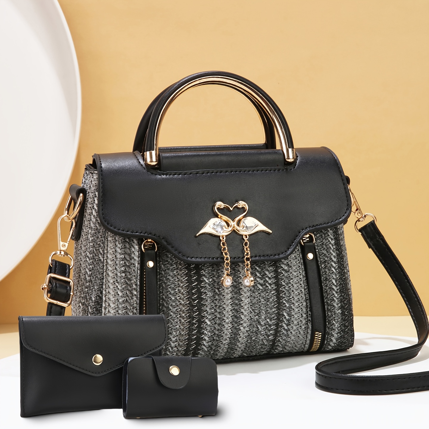 Комплект дамски чанти 3 части – раменна, ръчна и crossbody чанта - Image 3